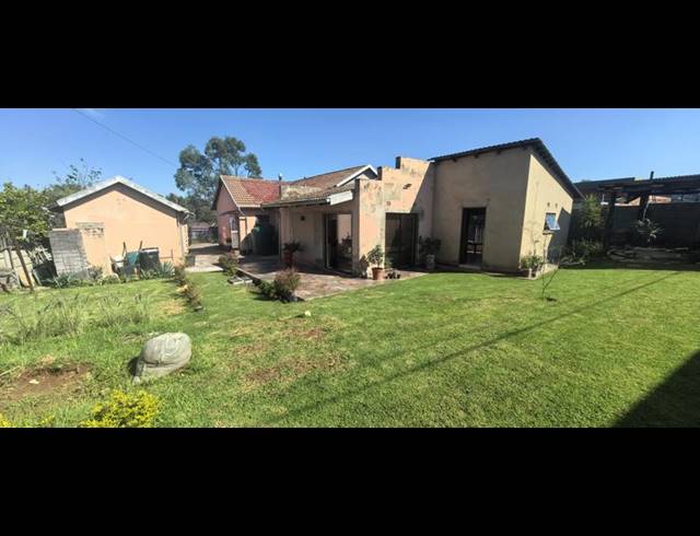 3 BEDROOM HOUSE FOR SALE IN ROODEPOORT WEST